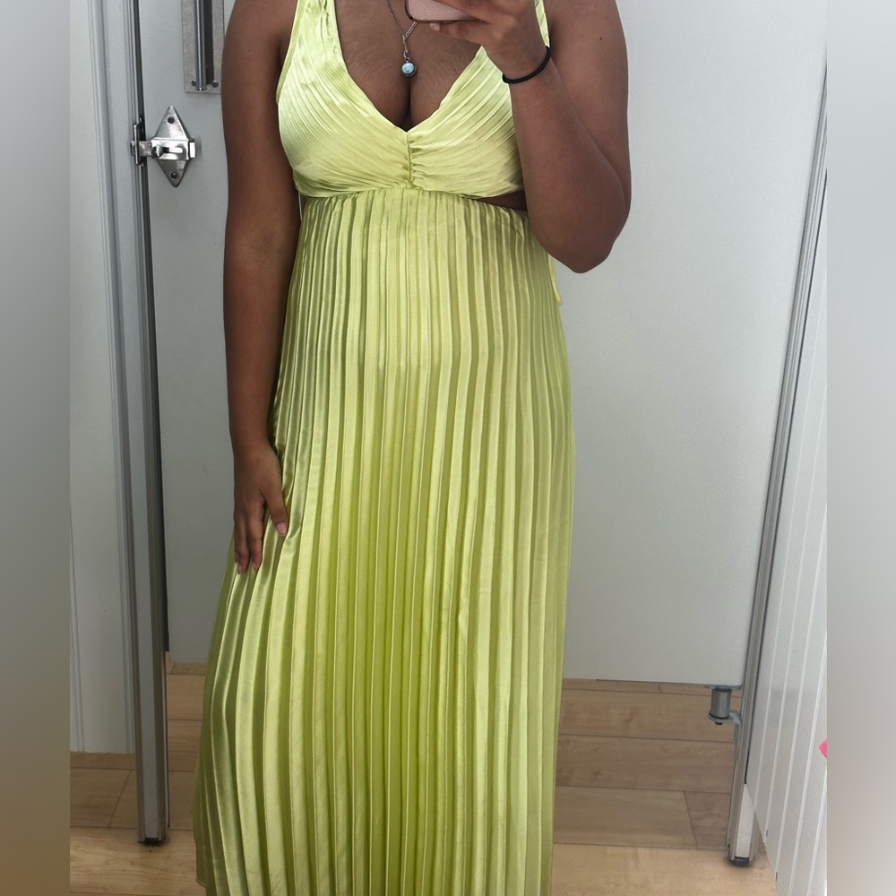 Dresses from my favorite store, Marshalls they’re literally new, size small.